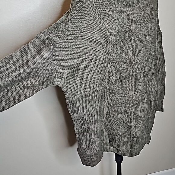 Aerie Medium‎ Olive Green Oversized Fluffy sweater - Picture 3 of 8